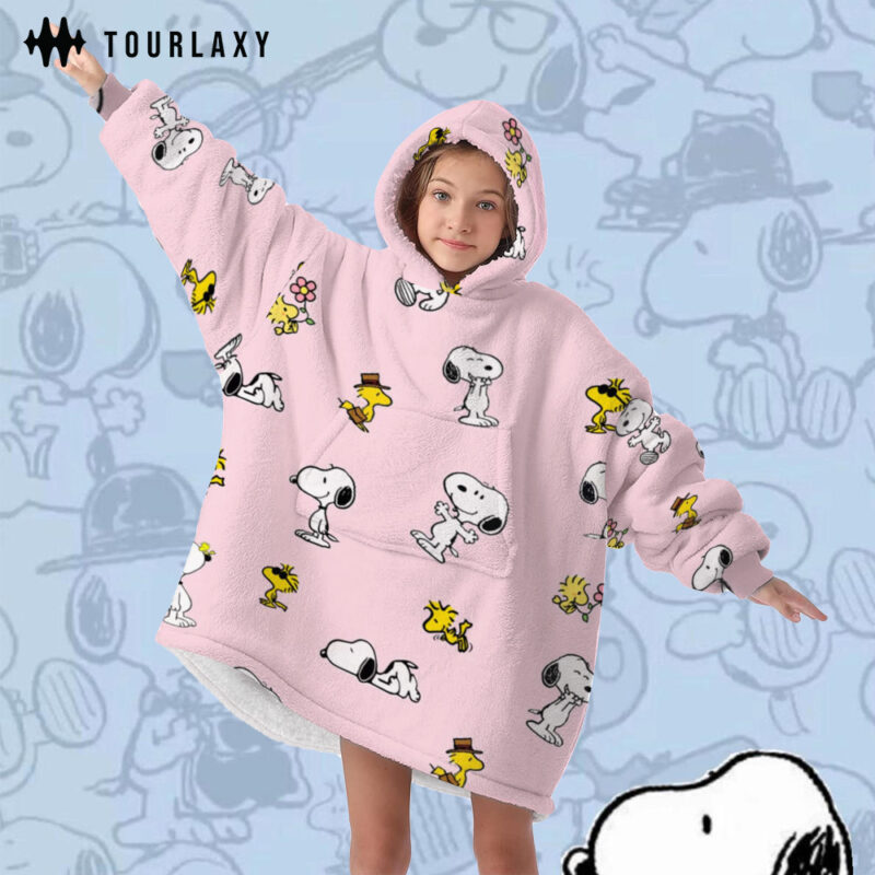 Special Peanuts Snoopy Fleece Blanket Hoodie