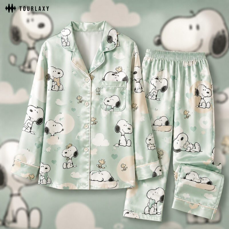 Limited Snoopy Satin Pajamas Set V3